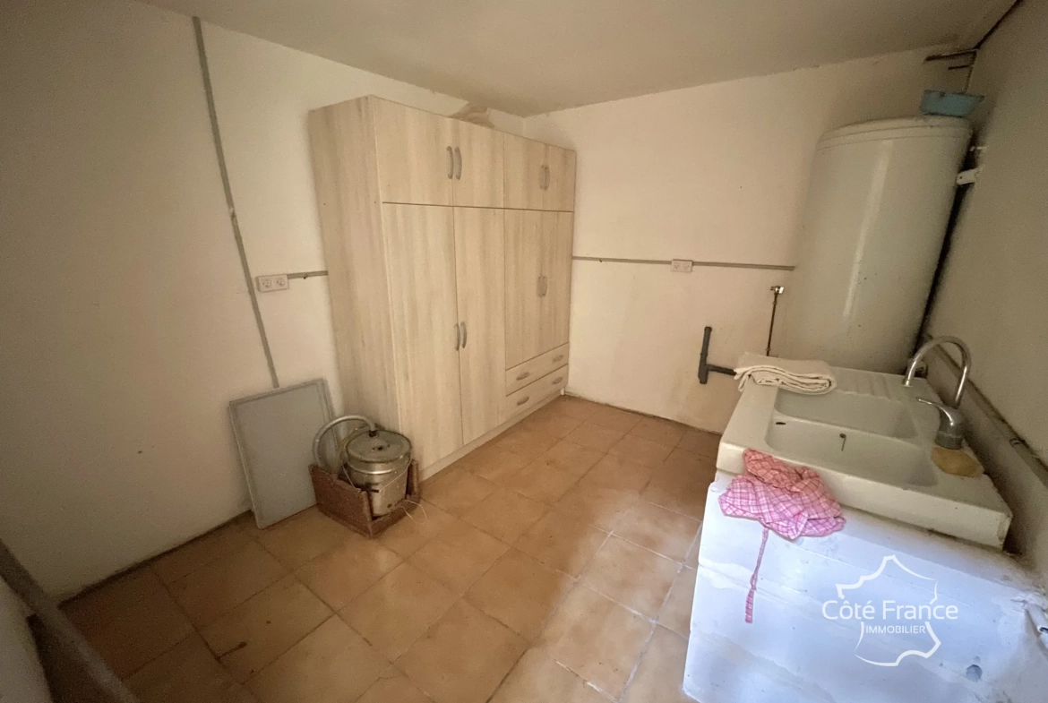 Charmante longère de 113 m² avec jardin et atelier à Courson-les-Carrières 