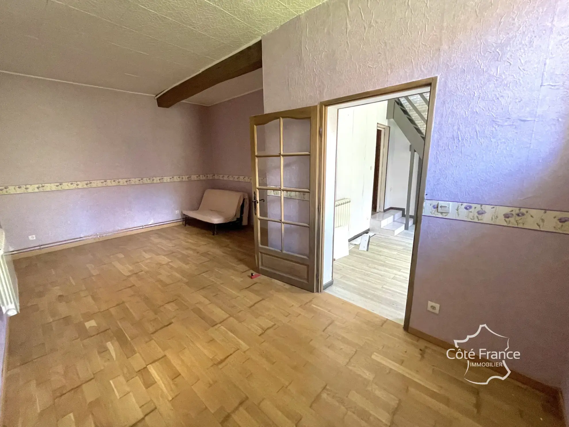 Charmante longère de 113 m² avec jardin et atelier à Courson-les-Carrières 
