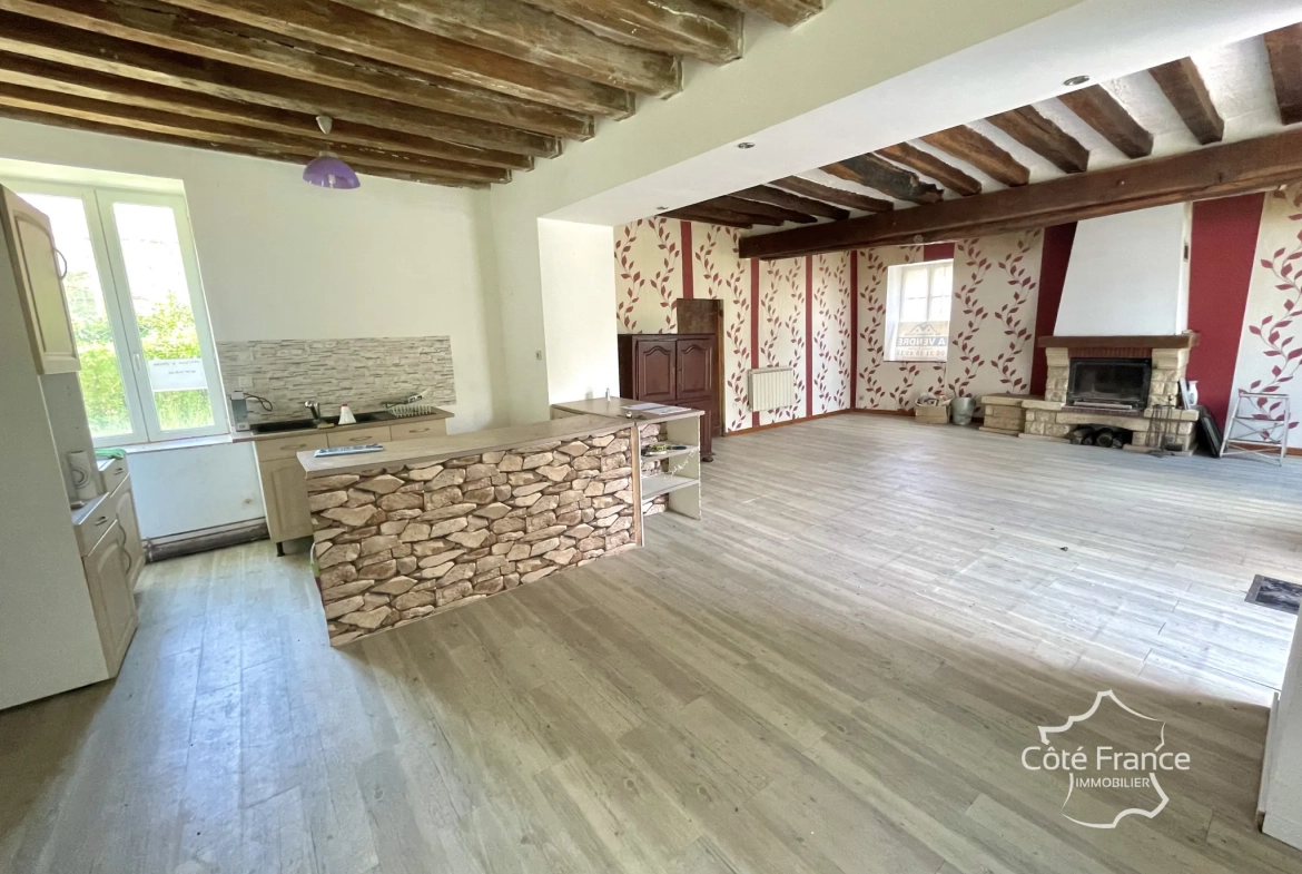 Charmante longère de 113 m² avec jardin et atelier à Courson-les-Carrières 