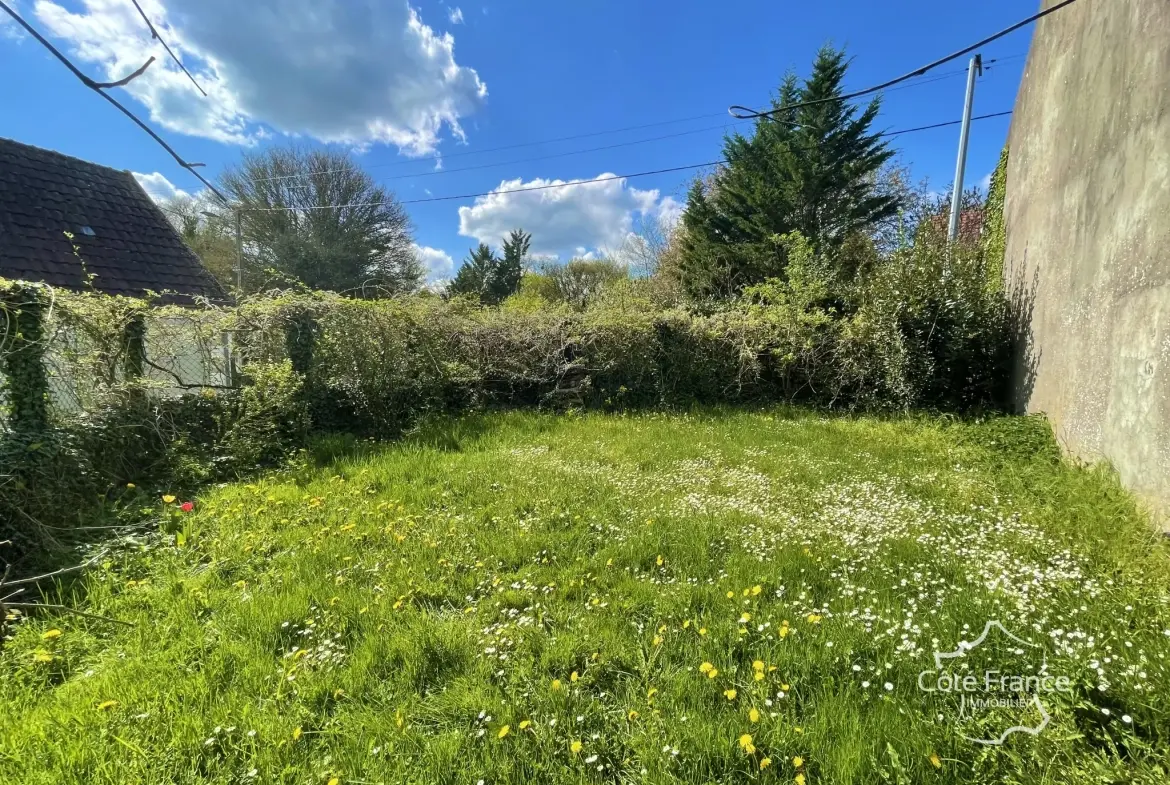 Charmante longère de 113 m² avec jardin et atelier à Courson-les-Carrières 