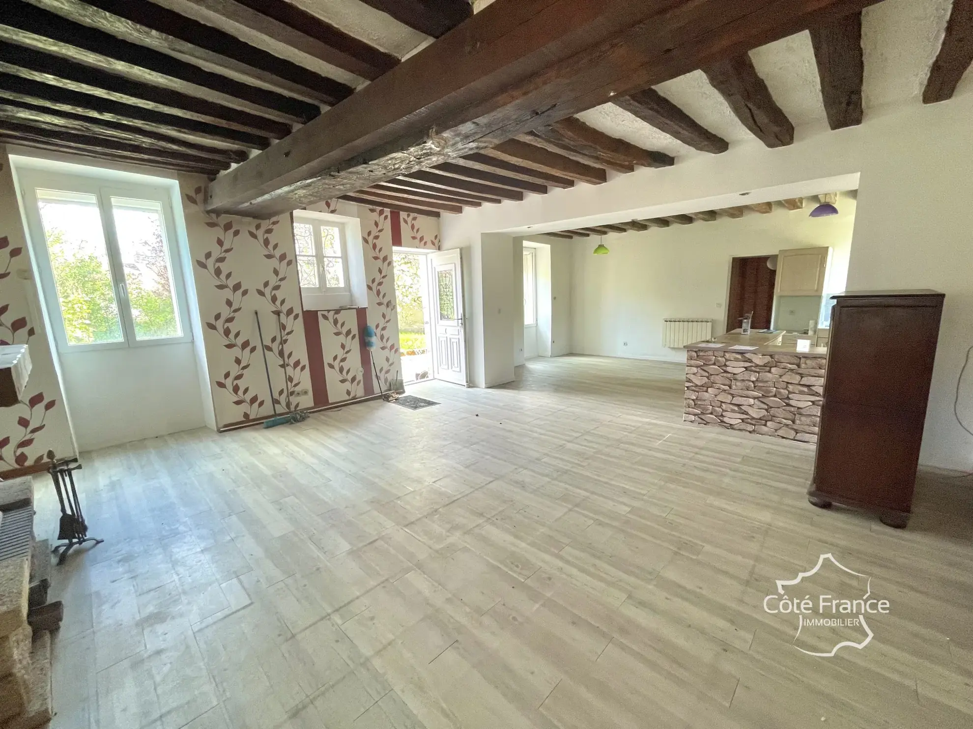 Charmante longère de 113 m² avec jardin et atelier à Courson-les-Carrières 