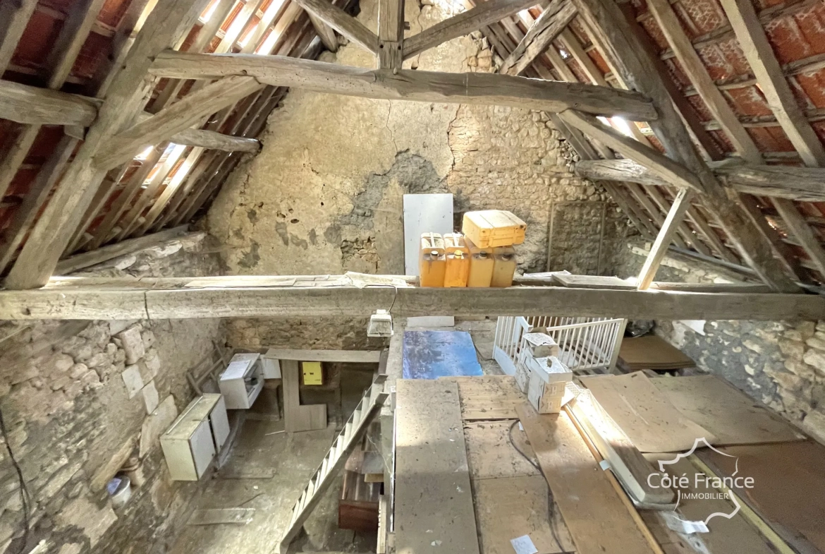 Charmante longère de 113 m² avec jardin et atelier à Courson-les-Carrières 