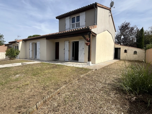 Maison 6 de 125 m² à Thouars avec jardin clos proche commerces et écoles