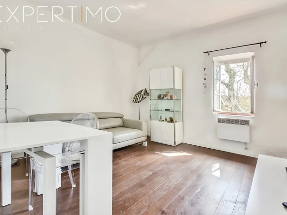 Appartement de charme au Tholonet près d'Aix-en-Provence avec vue imprenable