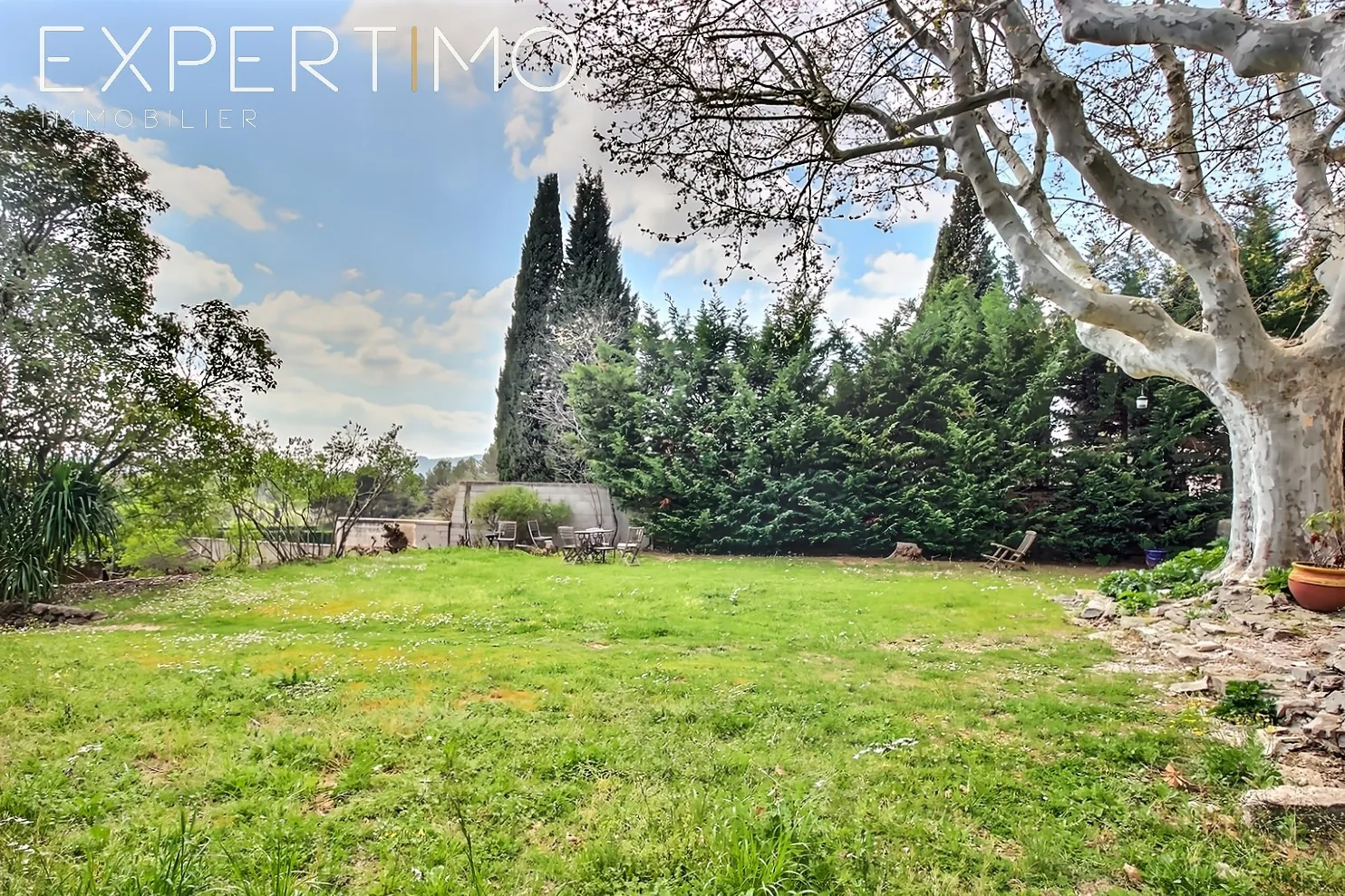 Appartement de charme au Tholonet près d'Aix-en-Provence avec vue imprenable 