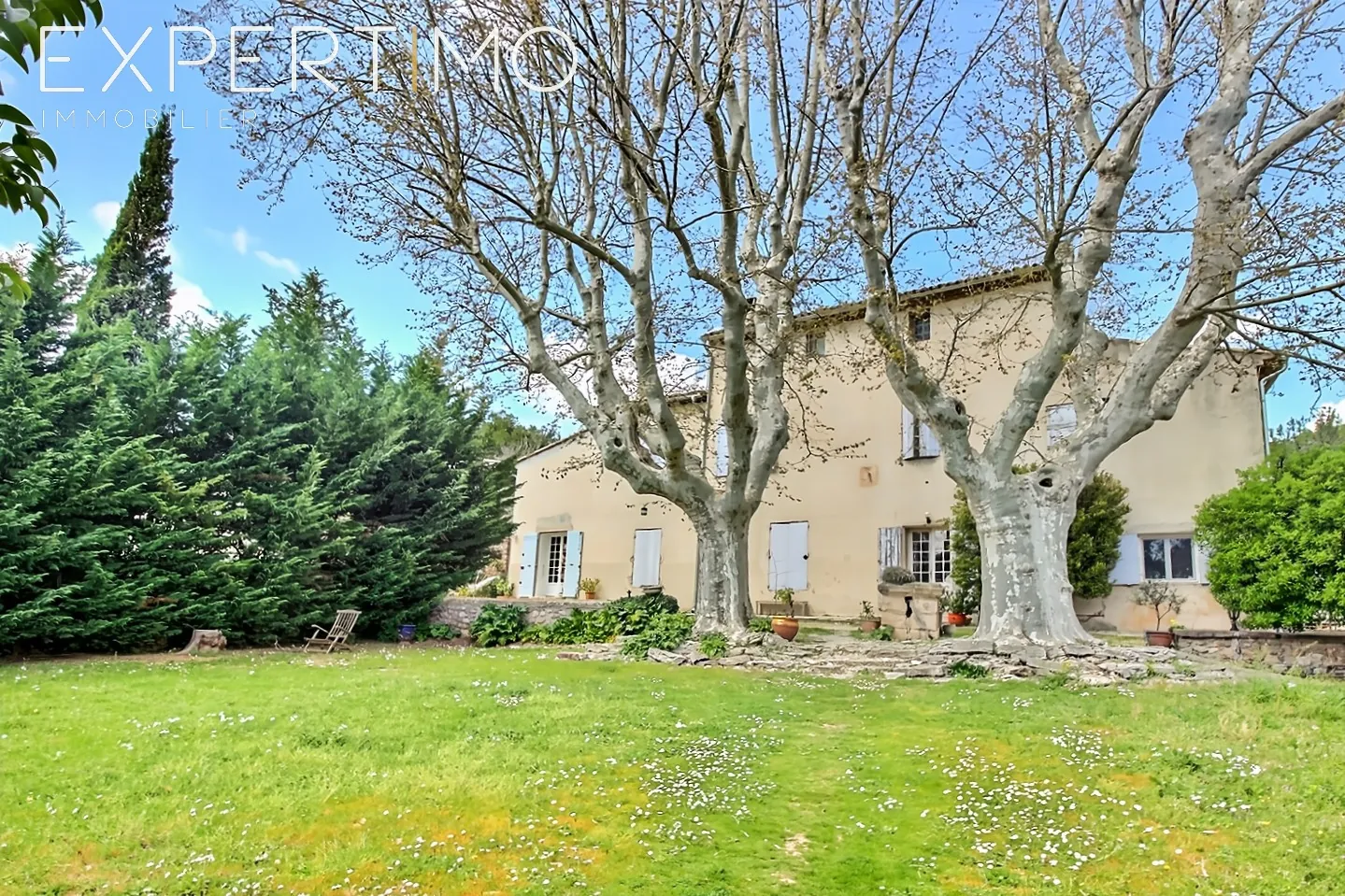 Appartement de charme au Tholonet près d'Aix-en-Provence avec vue imprenable 
