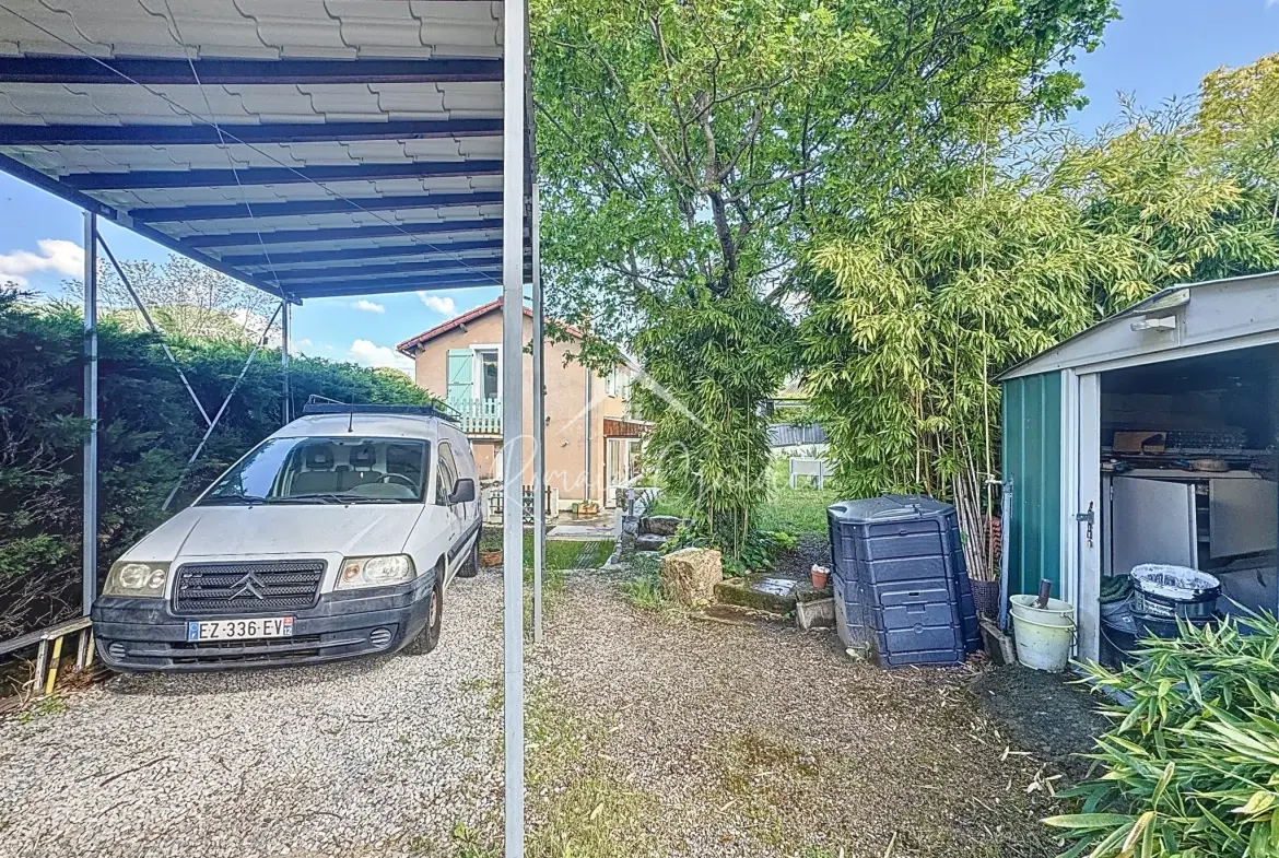 Maison familiale T5 de 102 m² à Millau, proche centre-ville 