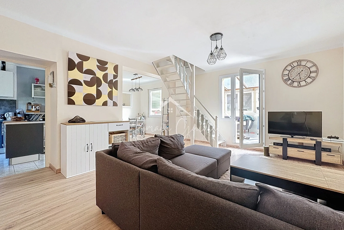 Maison familiale T5 de 102 m² à Millau, proche centre-ville 
