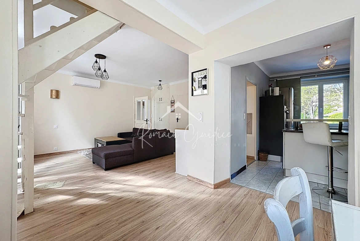 Maison familiale T5 de 102 m² à Millau, proche centre-ville 