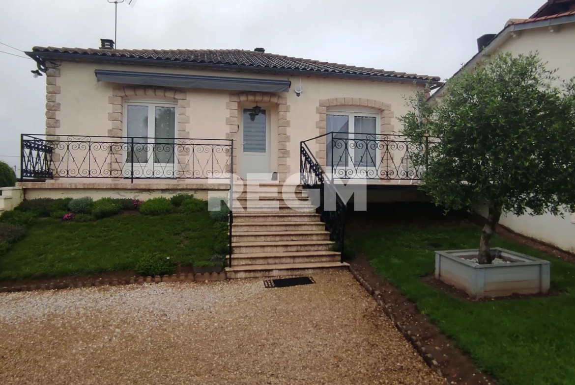 Maison 120 m² avec 4 chambres, terrasse et parking à Chasseneuil-sur-Bonnieure 