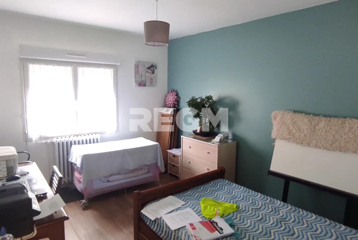 Maison 120 m² avec 4 chambres, terrasse et parking à Chasseneuil-sur-Bonnieure 