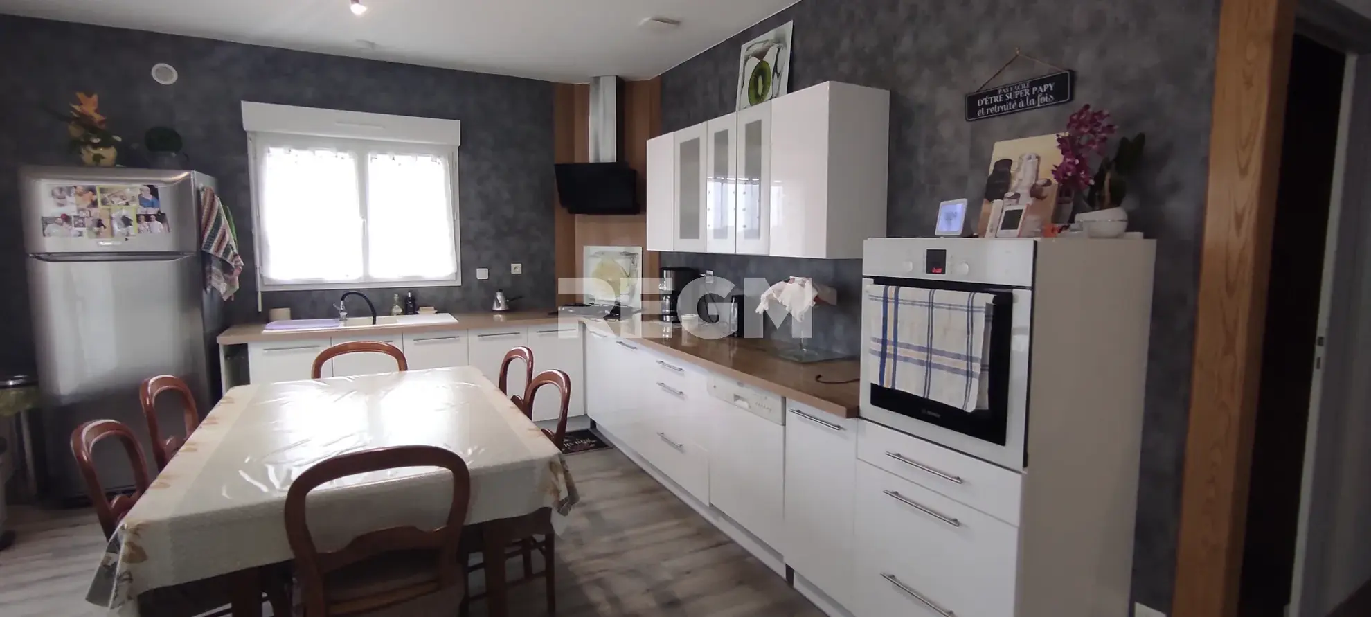 Maison 120 m² avec 4 chambres, terrasse et parking à Chasseneuil-sur-Bonnieure 