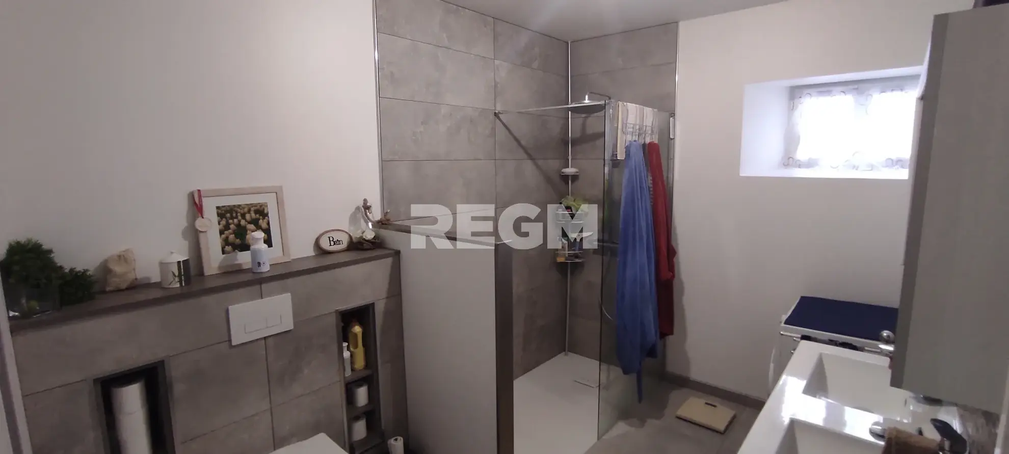 Maison 120 m² avec 4 chambres, terrasse et parking à Chasseneuil-sur-Bonnieure 