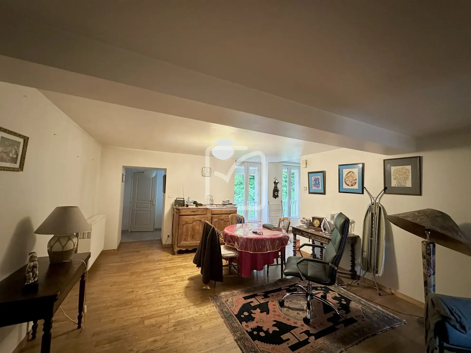 Immeuble de rapport à vendre à Sarlat, 3 appartements et local commercial loués, 273 m² 