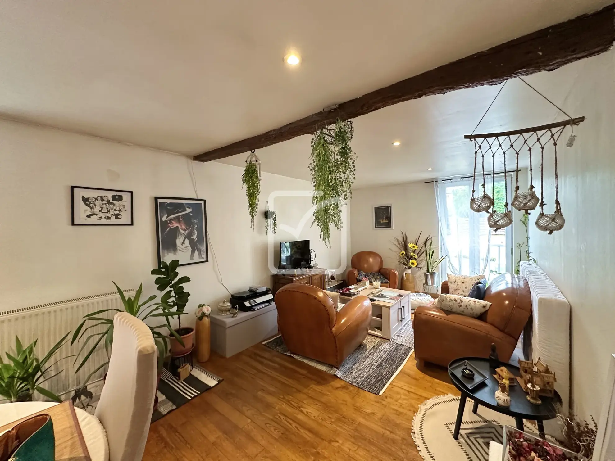 Immeuble de rapport à vendre à Sarlat, 3 appartements et local commercial loués, 273 m² 