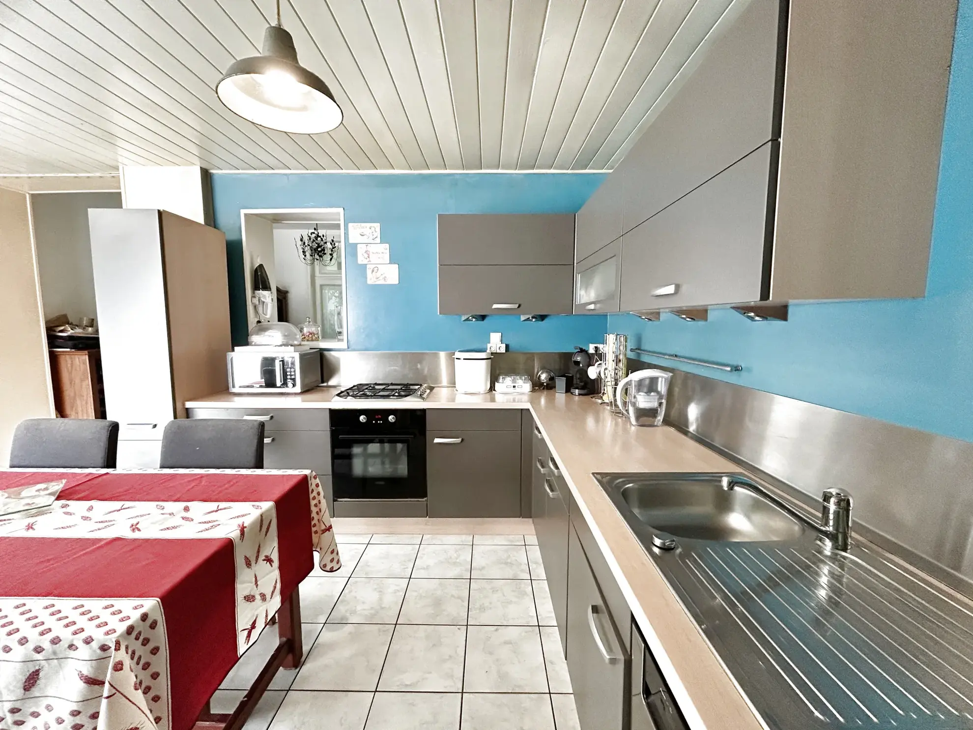 Maison familiale à vendre à Hénin Beaumont avec jardin et double garage 