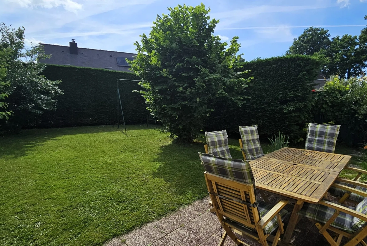 Maison de 125 m² à Pont-Péan avec jardin, garage et 4 chambres 