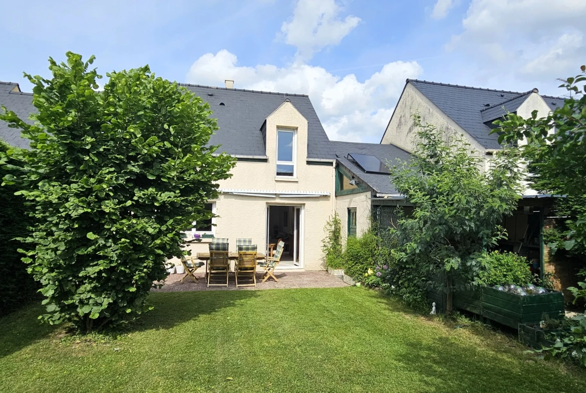 Maison de 125 m² à Pont-Péan avec jardin, garage et 4 chambres 