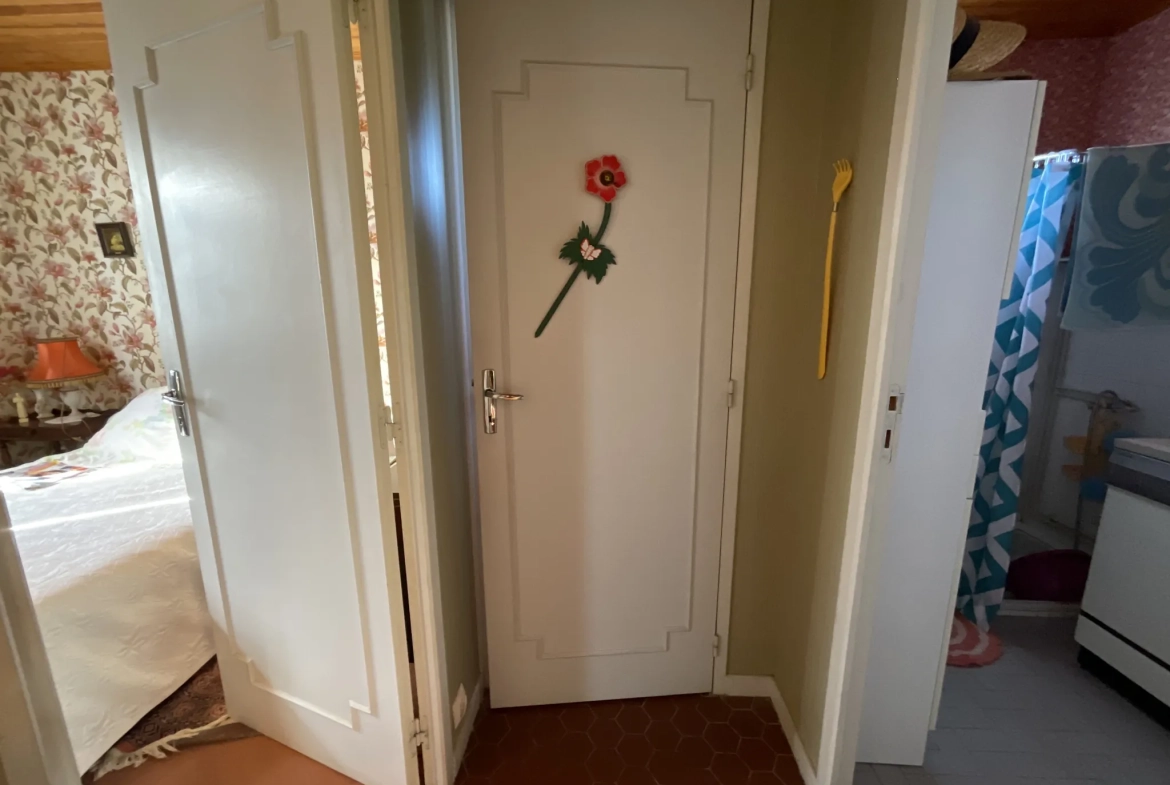 Maison 3 pièces à vendre à Porte-Des-Bonnevaux avec jardin et vue sur les montagnes 