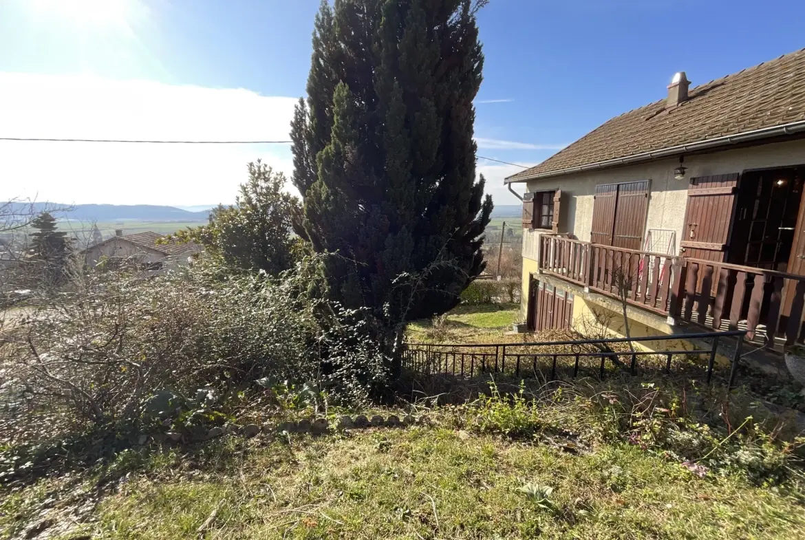 Maison 3 pièces à vendre à Porte-Des-Bonnevaux avec jardin et vue sur les montagnes 