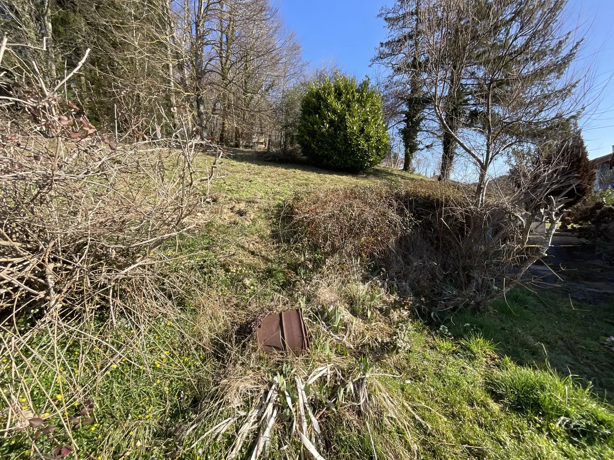 Maison 3 pièces à vendre à Porte-Des-Bonnevaux avec jardin et vue sur les montagnes 