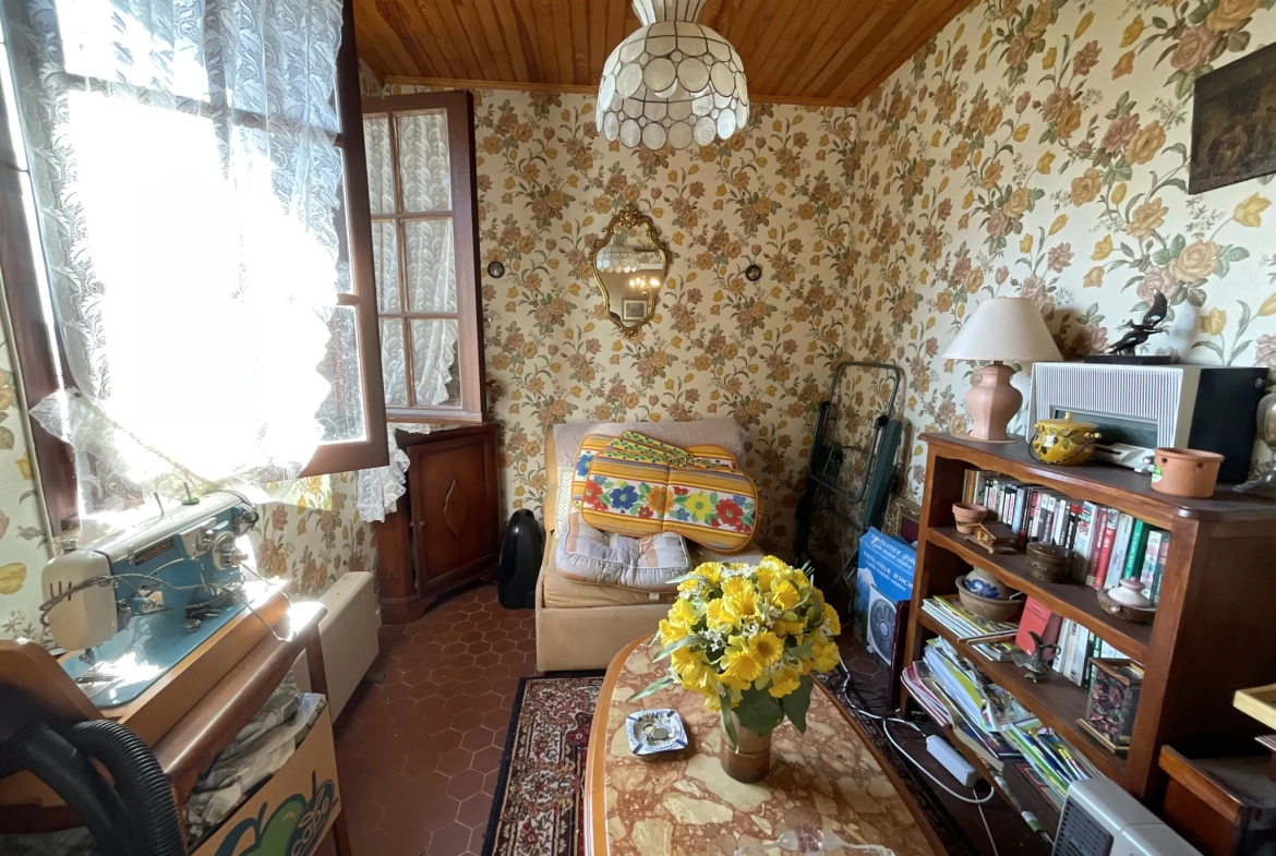 Maison 3 pièces à vendre à Porte-Des-Bonnevaux avec jardin et vue sur les montagnes 