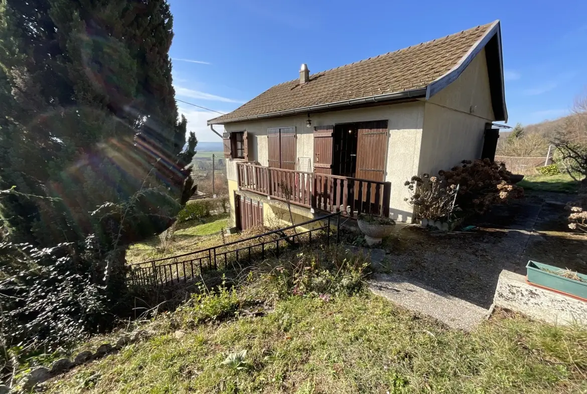 Maison 3 pièces à vendre à Porte-Des-Bonnevaux avec jardin et vue sur les montagnes 