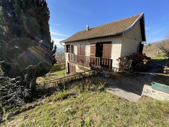 Maison 3 pièces à vendre à Porte-Des-Bonnevaux avec jardin et vue sur les montagnes