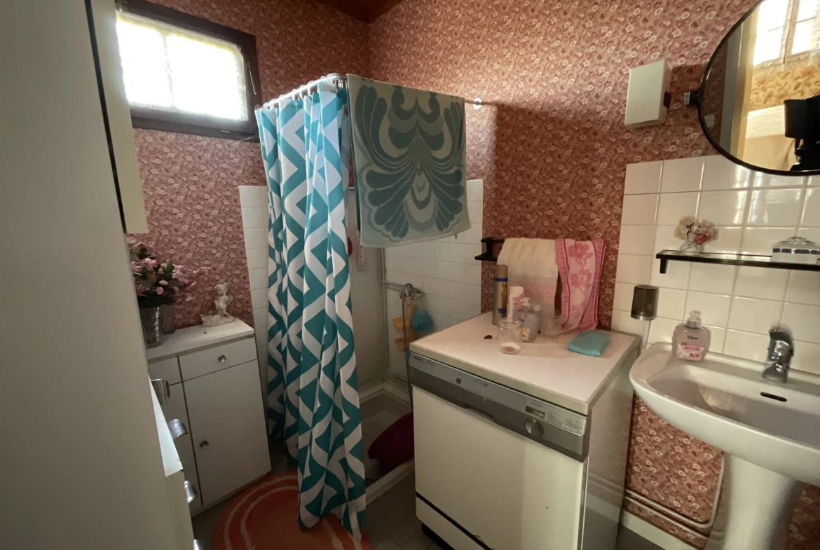 Maison 3 pièces à vendre à Porte-Des-Bonnevaux avec jardin et vue sur les montagnes 