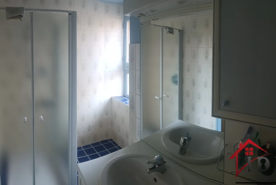 Maison de 97 m² à La-Rohe-Morey avec dépendances, calme et authentique 