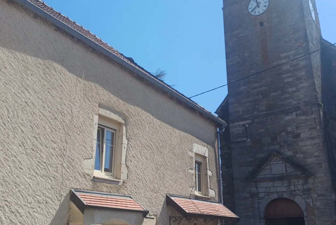 Maison de 97 m² à La-Rohe-Morey avec dépendances, calme et authentique 