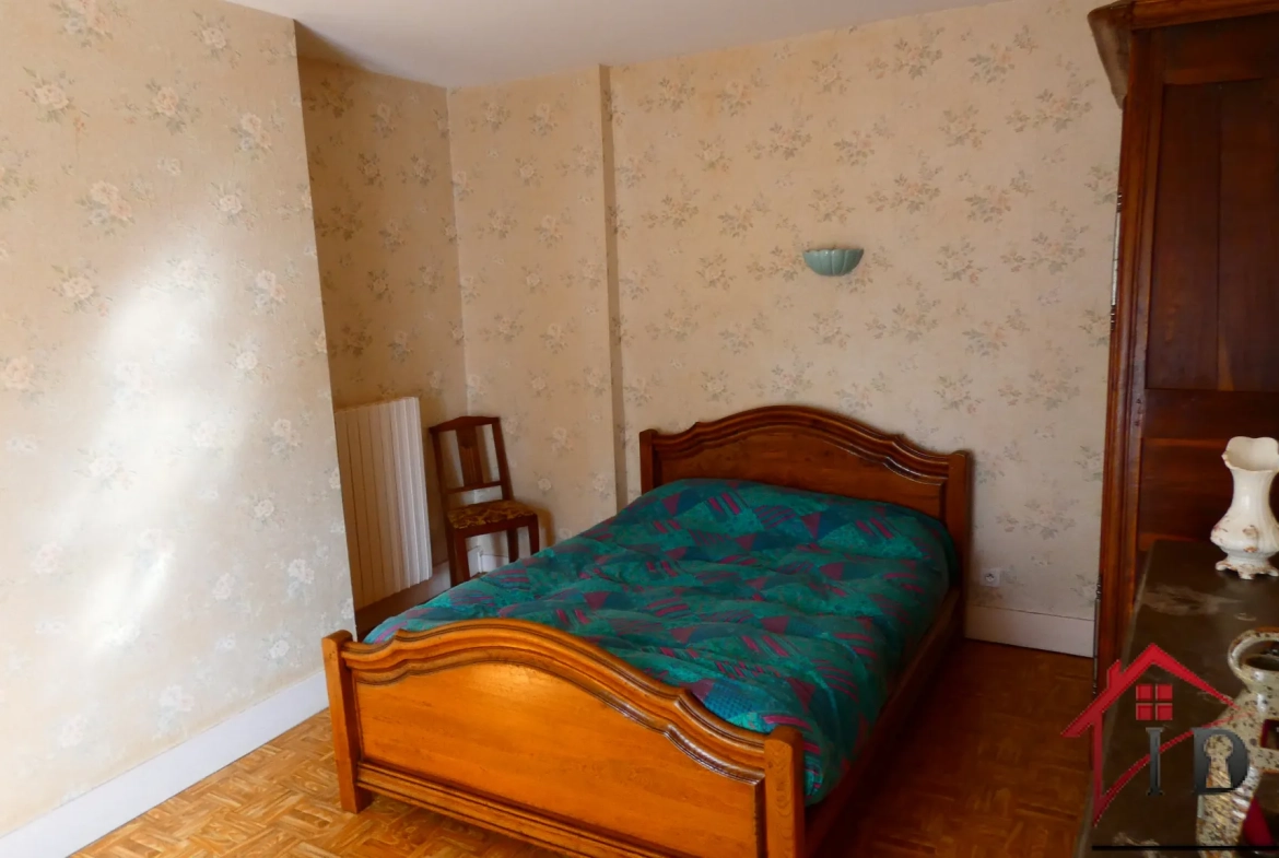 Maison de 97 m² à La-Rohe-Morey avec dépendances, calme et authentique 
