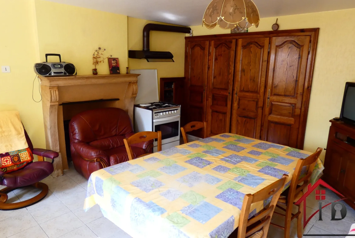 Maison de 97 m² à La-Rohe-Morey avec dépendances, calme et authentique 