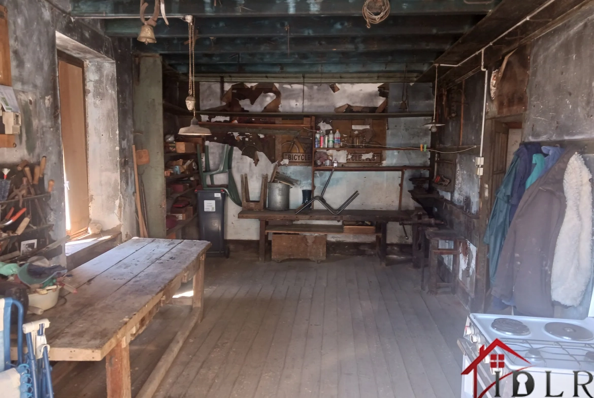 Maison de 97 m² à La-Rohe-Morey avec dépendances, calme et authentique 