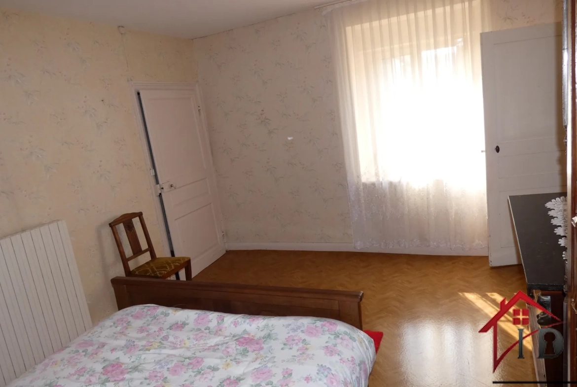 Maison de 97 m² à La-Rohe-Morey avec dépendances, calme et authentique 