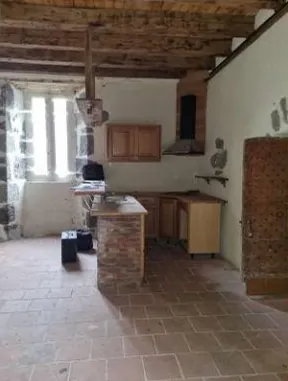 Maison T4 à Saint-Simon en vente aux enchères à partir de 24 000 € 
