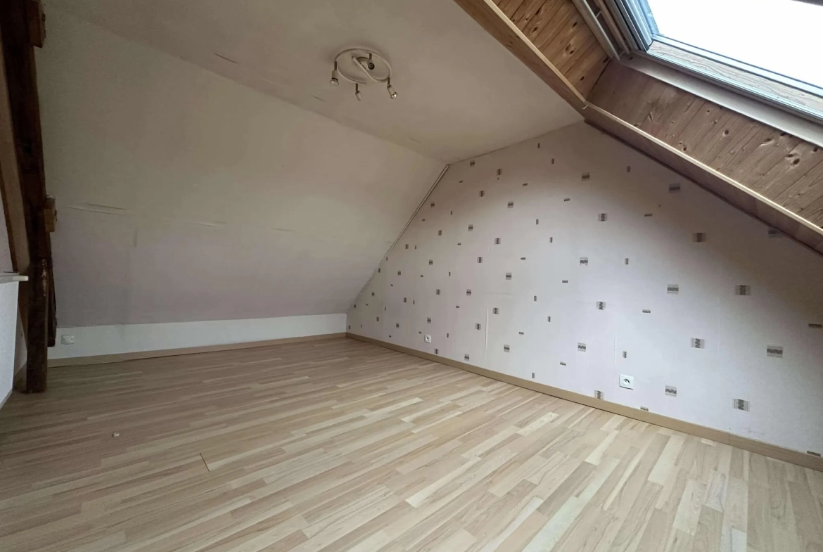 Maison familiale à Baud avec 4 chambres, garage et terrasse Sud-Est - À saisir 