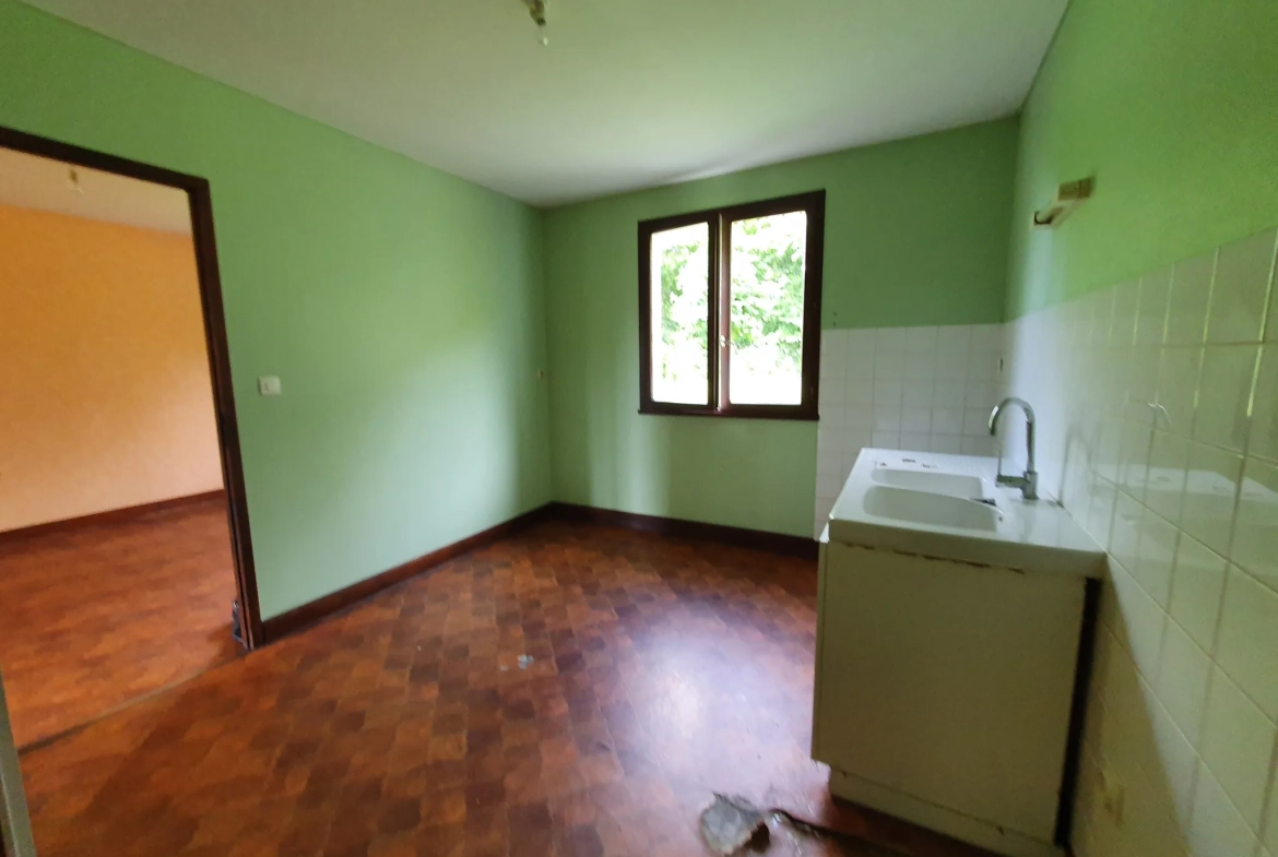 Maison de plain-pied avec 3 chambres et jardin à Lavausseau 