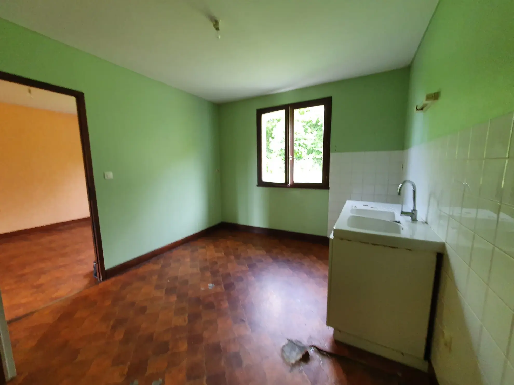Maison de plain-pied avec 3 chambres et jardin à Lavausseau 