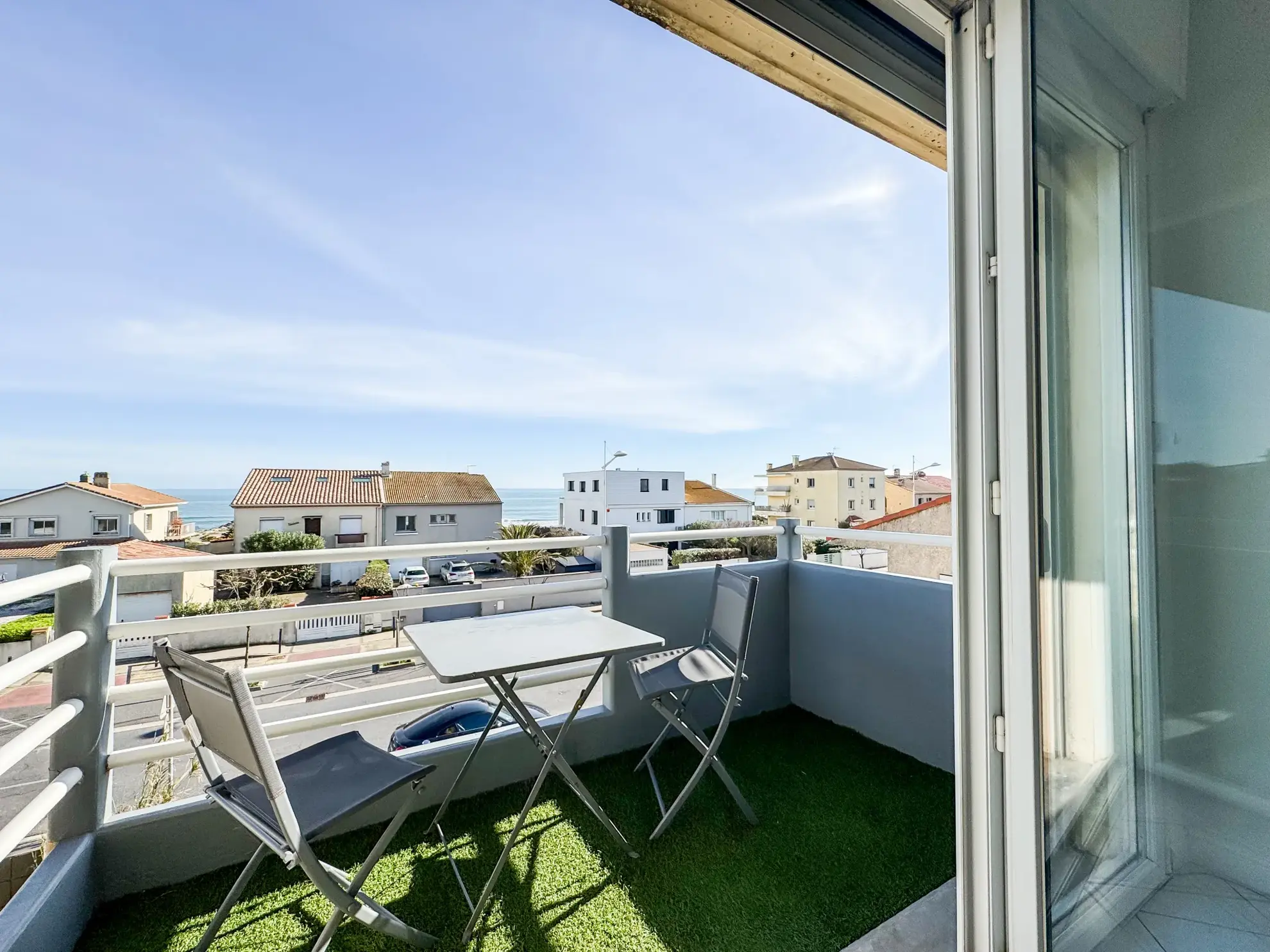 Appartement traversant avec double terrasse vue mer à Carnon Plage 34m² 