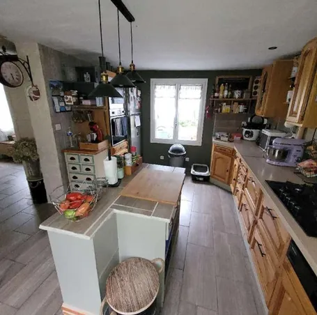 Maison F2 à vendre à Saint-Arnoult – Opportunité aux enchères à partir de 36 000 € 