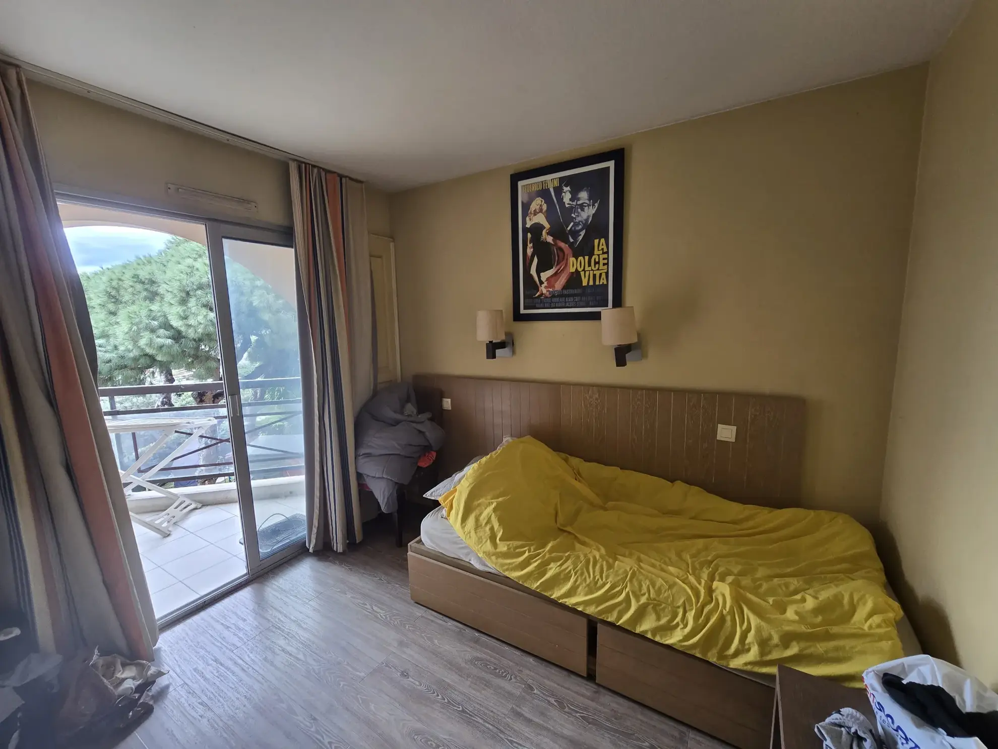 Appartement 2 pièces à Cannes la Bocca avec terrasse et parking 