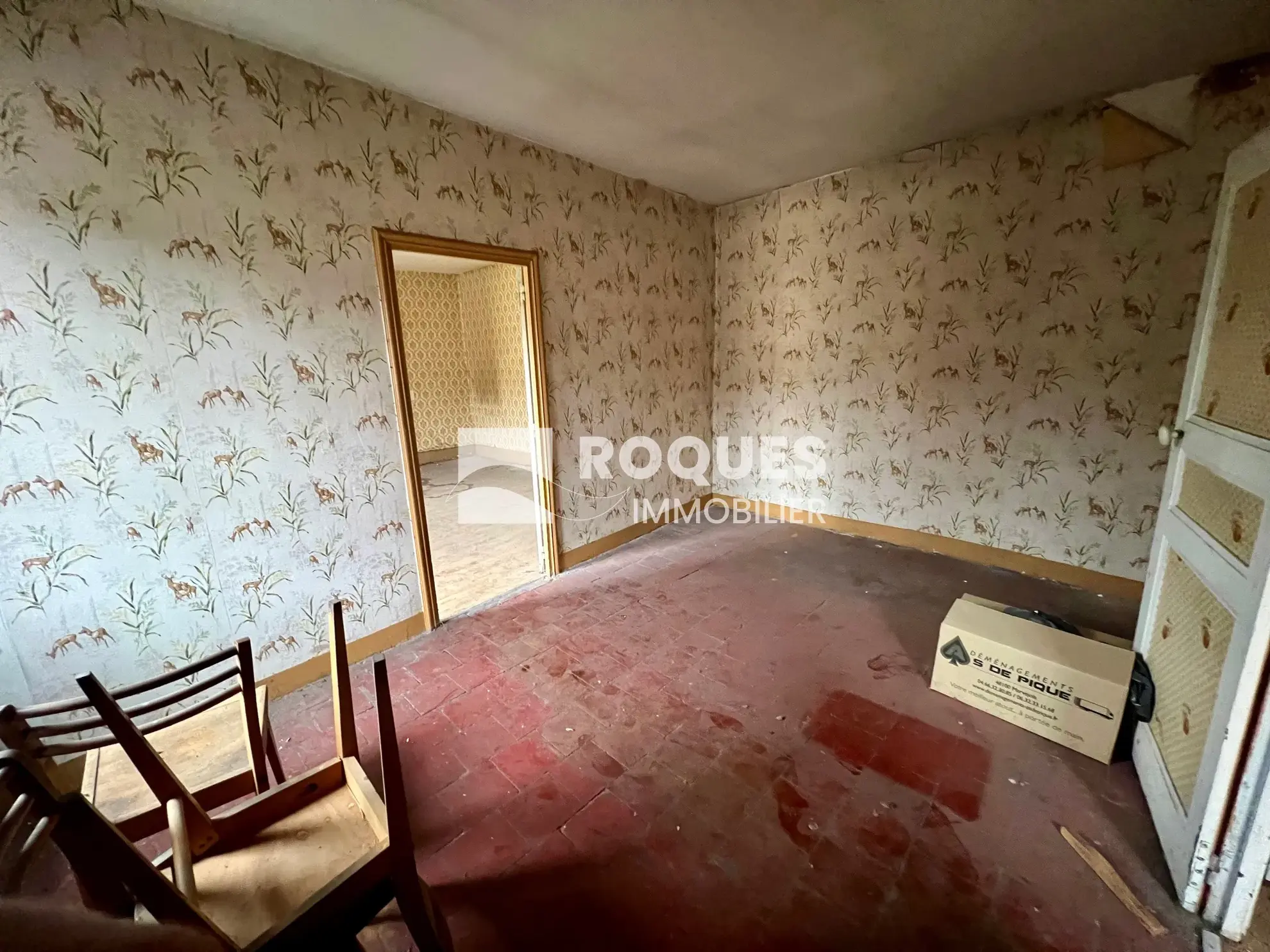 Appartement T2 à rénover de 44 m² avec terrasse à Millau 