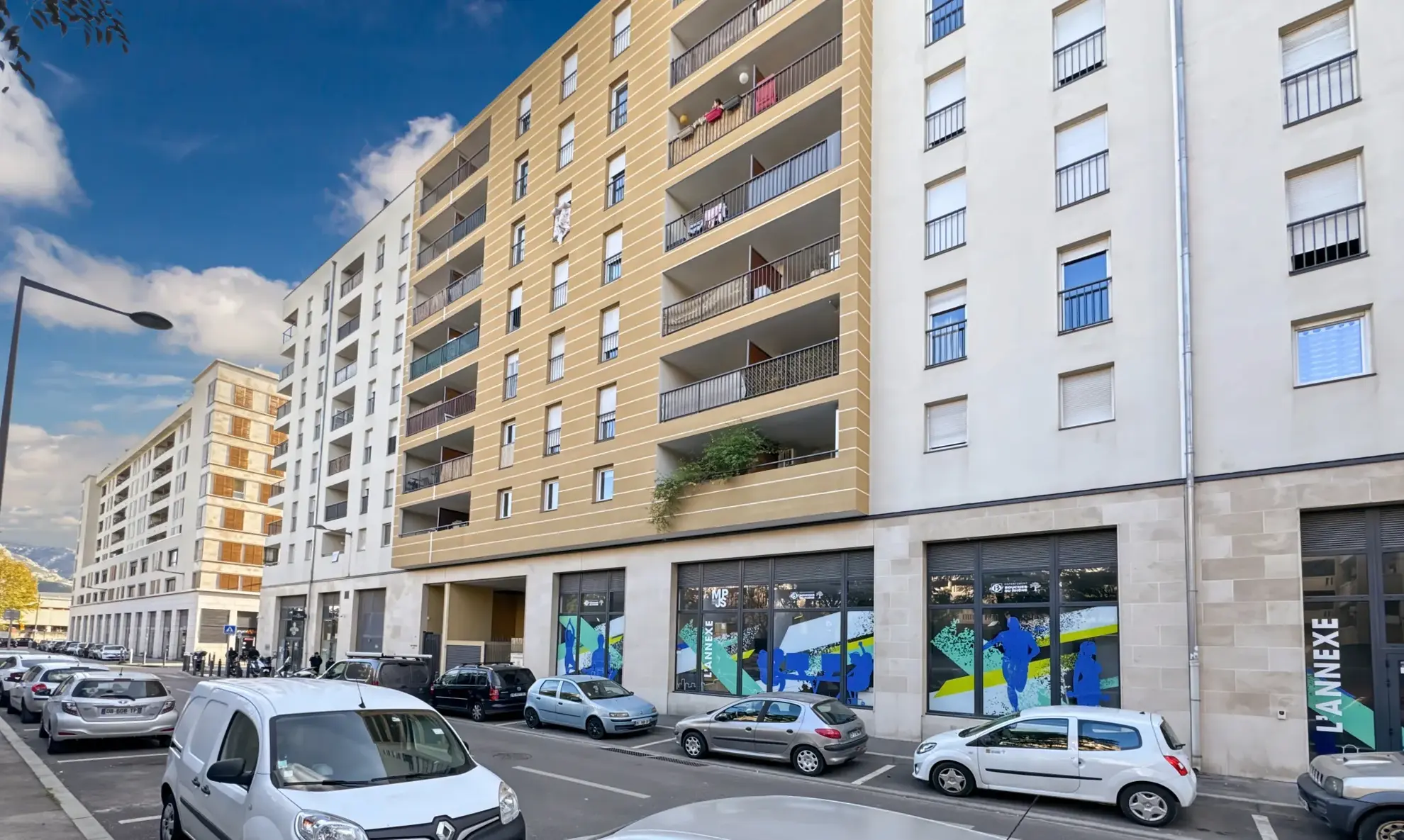 Appartement T3 lumineux avec grande terrasse à La Capelette, Marseille 