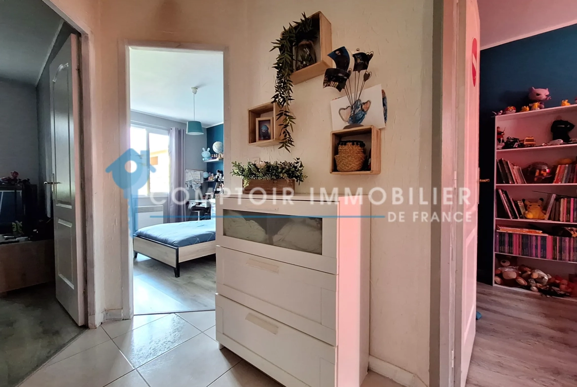 Villa de 121m² avec jardin, terrasses et dépendance à Saint-Germain-Des-Prés 