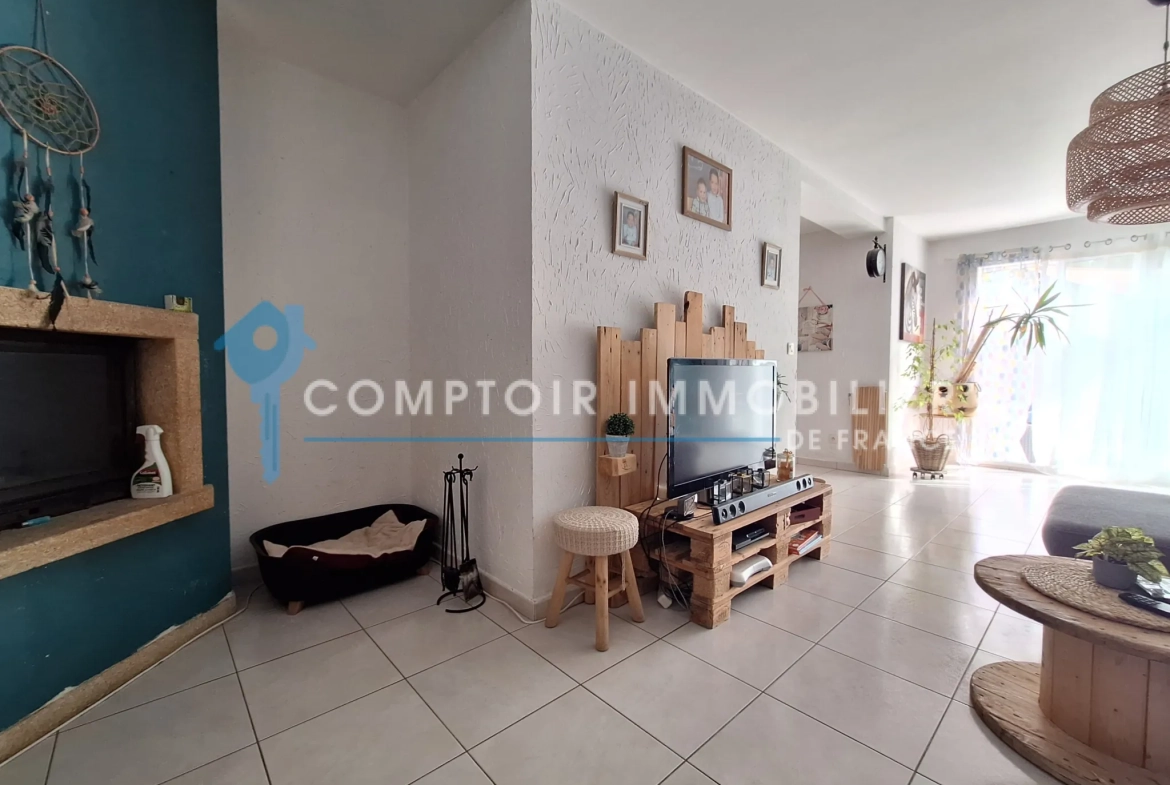 Villa de 121m² avec jardin, terrasses et dépendance à Saint-Germain-Des-Prés 