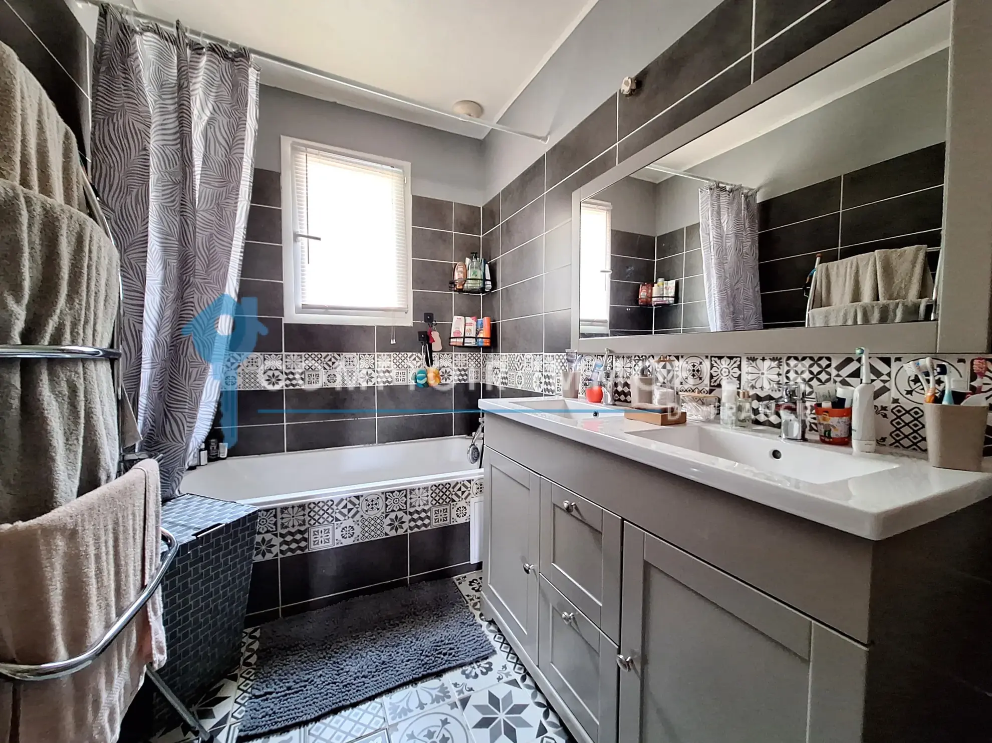 Villa de 121m² avec jardin, terrasses et dépendance à Saint-Germain-Des-Prés 