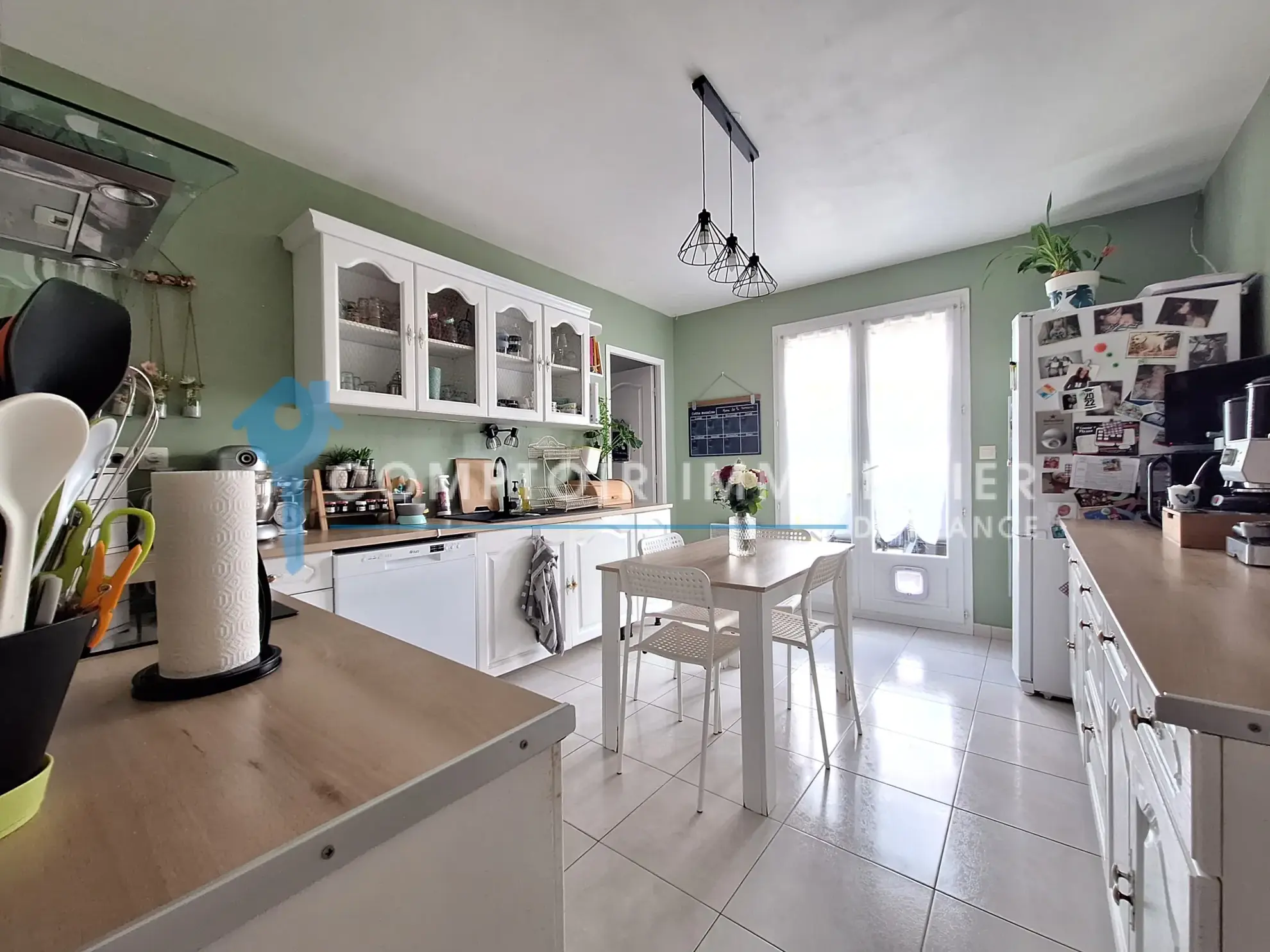 Villa de 121m² avec jardin, terrasses et dépendance à Saint-Germain-Des-Prés 
