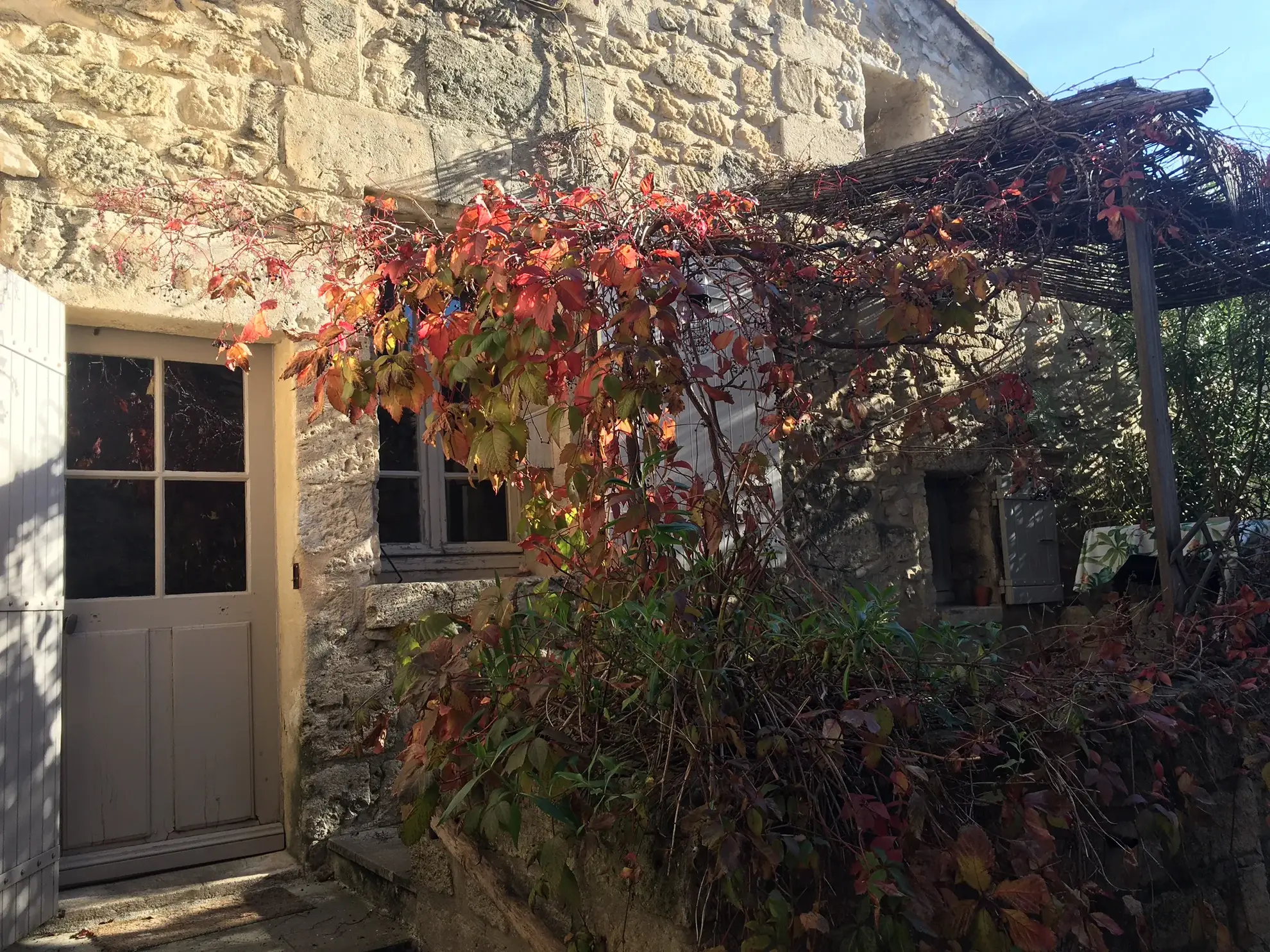 Maison de charme de 78 m² à Les Angles, village historique dans le Gard 