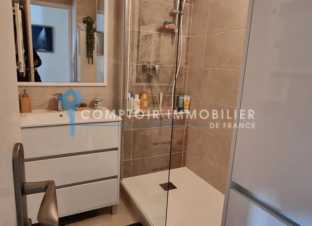 Appartement de 66 m² à Draguignan avec parking et cave, idéal investissement locatif 